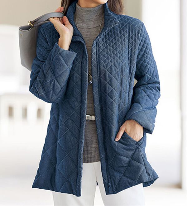BELLUNA（ベルーナ）の「デニム調素材中わたパネルキルティング使いコート（ハーフコート）」｜詳細画像