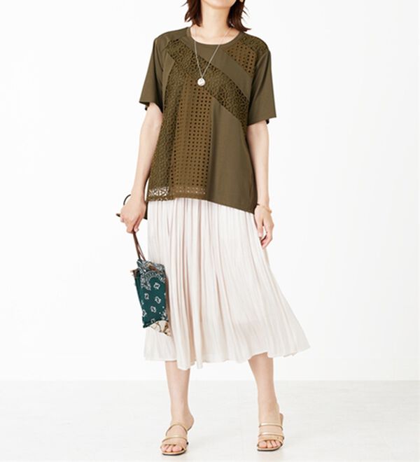 BELLUNA（ベルーナ）の「【Ｌａｇｒｉｌｕａ】異素材レース切替プルオーバー（カットソー）」｜詳細画像