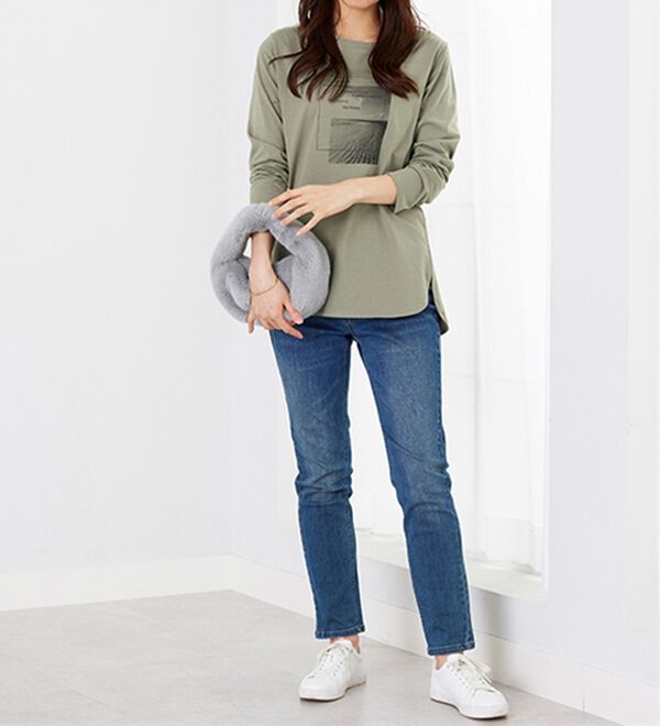 BELLUNA（ベルーナ）の「綿１００％ロゴデザインプルオーバー（カットソー）」｜詳細画像