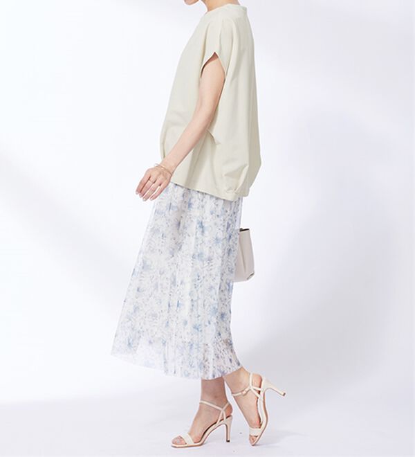 BELLUNA（ベルーナ）の「ミニワッフル素材裾タックプルオーバー（カットソー）」｜詳細画像