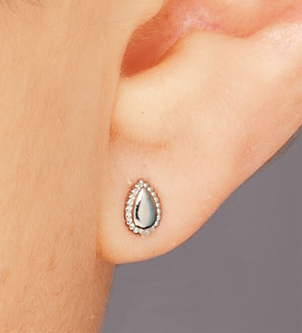 BELLUNA（ベルーナ）の「１８金・プラチナピアス　ドロップ（イヤリング・ピアス）」｜詳細画像