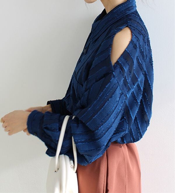 GeeRA（ジーラ）の「きらきらシアーストライプジャカードシャツ（シャツ）」｜詳細画像