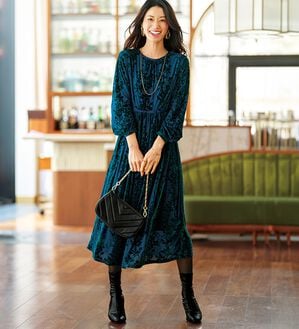 BELLUNA（ベルーナ）の「艶めきベロア素材バックリボンワンピース（その他ワンピース）」｜詳細画像