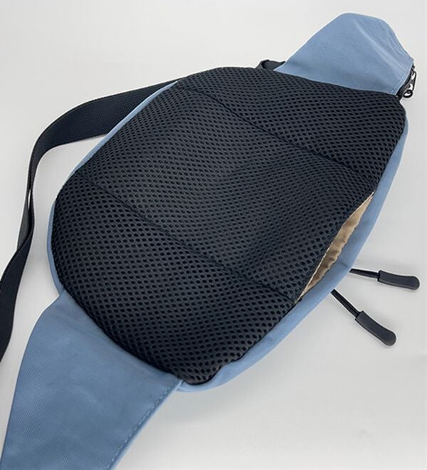 BELLUNA（ベルーナ）の「必要な物だけ収納ウエストボディバッグ（リュック）」｜詳細画像