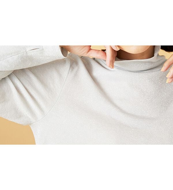 BELLUNA（ベルーナ）の「ラメ調ハイネックプルオーバー（カットソー）」｜詳細画像