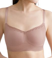 LAVIENNE（ラヴィエンヌ）の「３６５日着けたい！生フィットブラ（ブラジャー）」