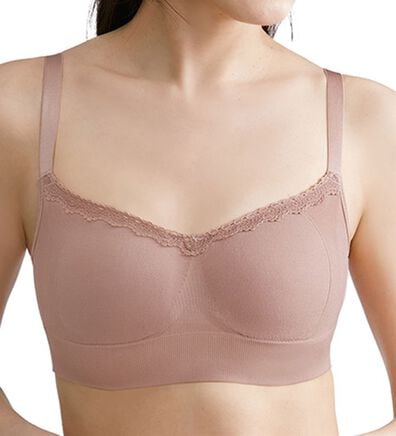 LAVIENNE（ラヴィエンヌ）の「３６５日着けたい！生フィットブラ（ブラジャー）」