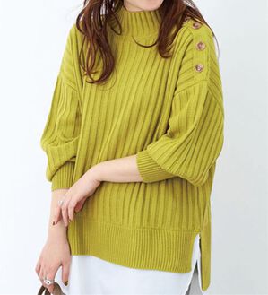 BELLUNA（ベルーナ）の「肩ボタン重ね着風ニットチュニック（チュニック）」｜ライムイエロー