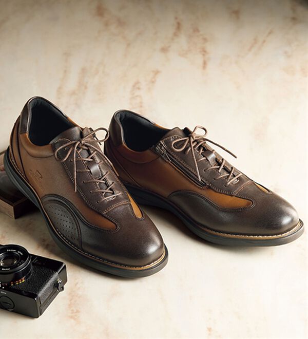 「＜ゴールデンベア＞牛革使用エレガントシューズ（メンズスニーカー）」｜スニーカーブラウン