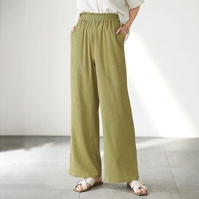 BELLUNA（ベルーナ）の「サラっと素材イージーパンツ（ワイドパンツ・ガウチョ）」