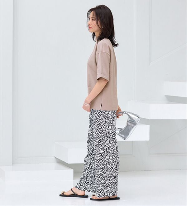 BELLUNA（ベルーナ）の「小顔見せ！ヒンヤリハイネックオーバーサイズＴシャツ（Tシャツ）」｜詳細画像