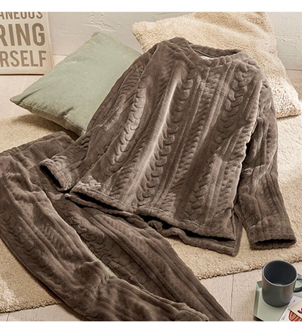 YU'NOW（ユナウ）の「ケーブルニット風フリースルームウェアセット（パジャマ・ルームウェア）」｜詳細画像