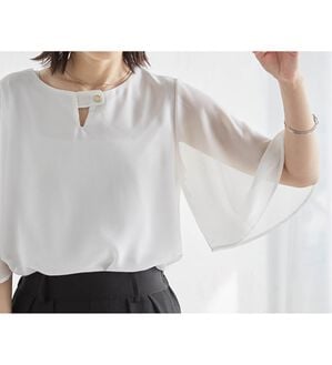 RANAN（ラナン）の「ひんやり！フレアー袖シフォンブラウス（ブラウス）」｜オフホワイト