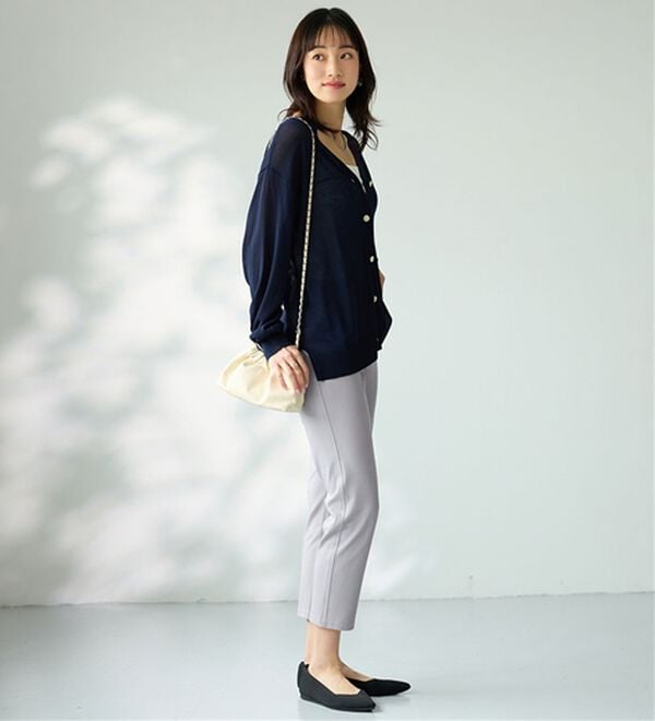 BELLUNA（ベルーナ）の「【再入荷】美ストレッチ素材アンクル丈レギンスパンツ（クロップドパンツ）」｜詳細画像