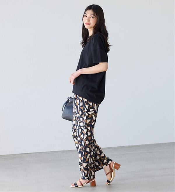 BELLUNA（ベルーナ）の「シュッと体型カバー！コクーンTシャツ（カットソー）」｜詳細画像