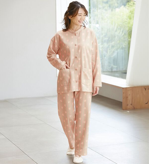 LAVIENNE（ラヴィエンヌ）の「綿入りキルトパジャマ（パジャマ・ルームウェア）」｜詳細画像