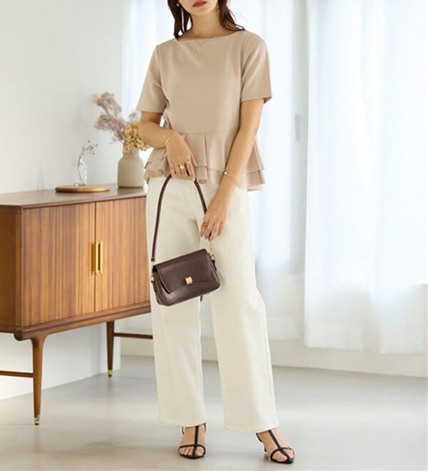 alotta（アロッタ）の「スクエアネックティアードトップス（カットソー）」｜詳細画像