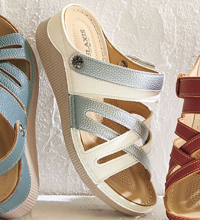 BELLUNA（ベルーナ）の「レザー調クロスデザイン２ＷＡＹサンダル（サンダル・ミュール）」