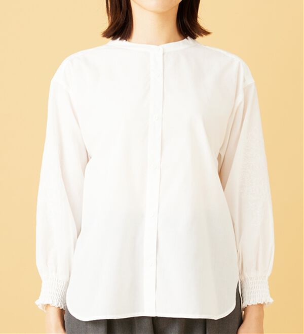 BELLUNA（ベルーナ）の「花柄袖刺しゅうデザインブラウス（ブラウス）」｜詳細画像