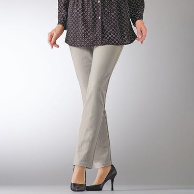 BELLUNA（ベルーナ）の「ハイテンションジャカード素材美脚パンツ（フルレングスパンツ）」