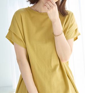 Viola e Viola（ヴィオラ エ ヴィオラ）の「脱普通！すっきり見え大人の上品Ｔシャツ（Tシャツ）」｜イエロー