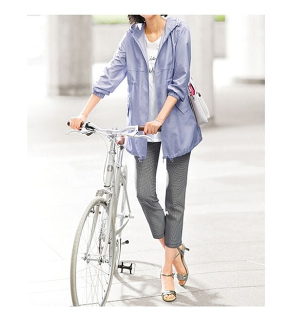 BELLUNA（ベルーナ）の「ウルトラ美脚！ストレッチ切替アンクルパンツ（クロップドパンツ）」｜詳細画像