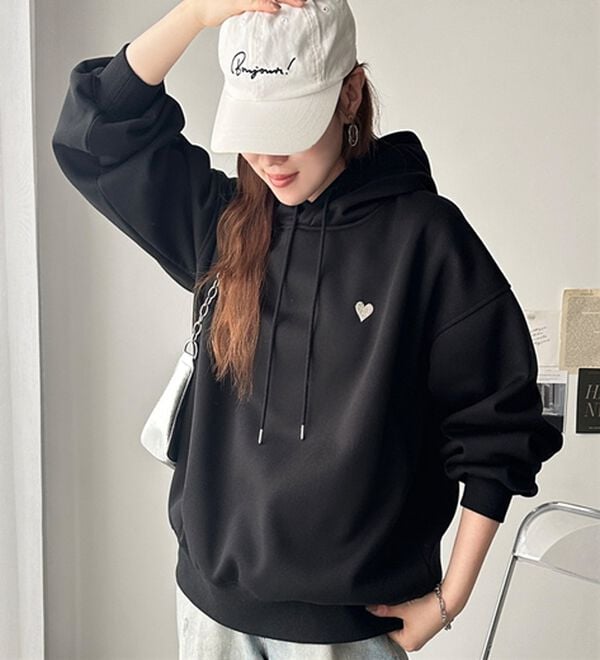 GeeRA（ジーラ）の「ハート刺繍裏起毛スウェットパーカー（パーカー）」｜詳細画像