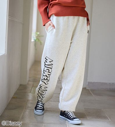 BELLUNA（ベルーナ）の「＜Ｄｉｓｎｅｙ＞【ミッキー】ロゴプリント裏起毛スウェットパンツ（ワイドパンツ・ガウチョ）」
