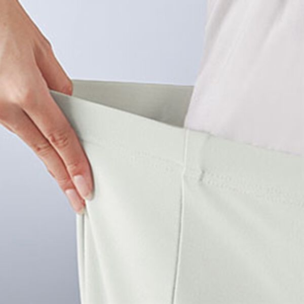 BELLUNA（ベルーナ）の「日本製ハイテンションストレートパンツ（フルレングスパンツ）」｜詳細画像