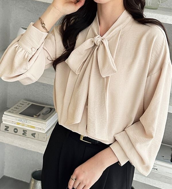 GeeRA（ジーラ）の「前後２ｗａｙボウタイブラウス（ブラウス）」｜詳細画像