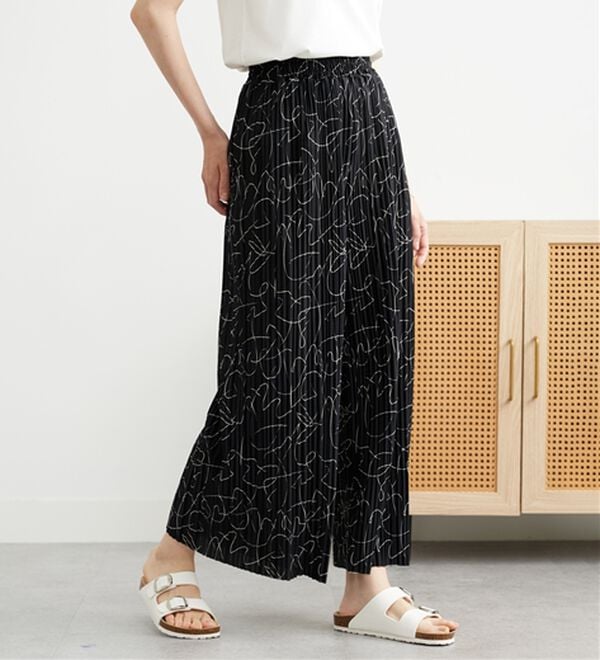 BELLUNA（ベルーナ）の「なめらか素材ゆったりプリーツパンツ（ワイドパンツ・ガウチョ）」｜詳細画像