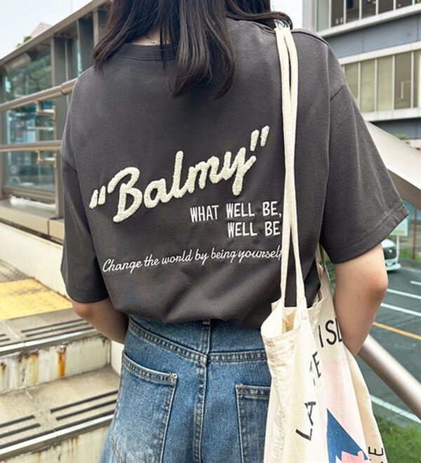 GeeRA（ジーラ）の「サガラ刺繍バックロゴＴシャツ（Tシャツ）」｜チャコール