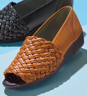 BELLUNA（ベルーナ）の「日本製メッシュオープントゥパンプス（パンプス）」｜キャメル