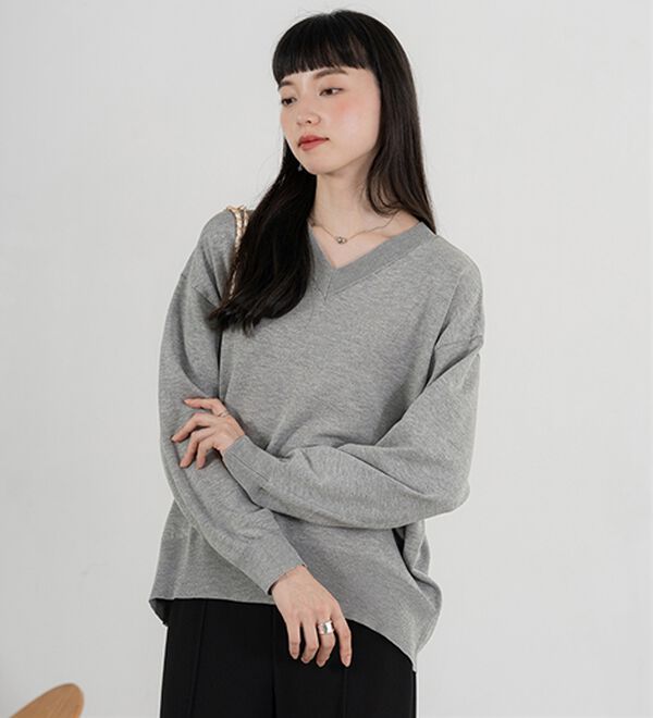 BELLUNA（ベルーナ）の「【快適Ｌａｂ．】スウェットライクＶネックニットプルオーバー（ニット・セーター）」｜詳細画像