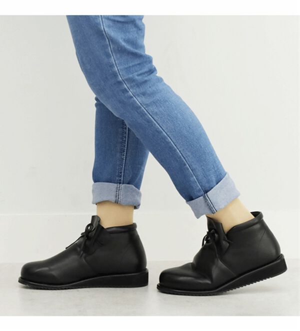 BELLUNA（ベルーナ）の「ゆったり５Ｅ柔らかレザーライクシューズ（フラットシューズ）」｜詳細画像