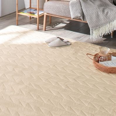 iellio（イエリオ）の「はっ水抗菌防臭ウレタン入りラグ（カーペット）」