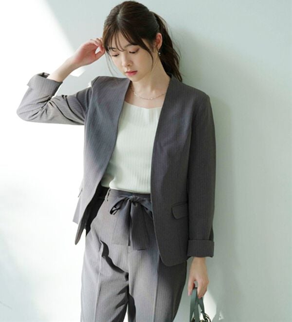 GeeRA（ジーラ）の「【2点セット】選べるボトム！洗えて型くずれしないノーカラージャケットパンツスーツセット（パンツスーツ）」｜詳細画像