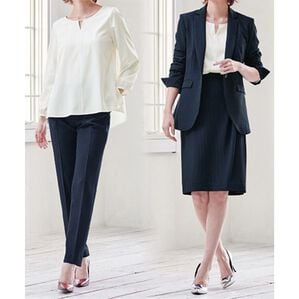 RANAN（ラナン）の「【4点セット】洗える！らくに伸びる！防シワ多機能キャリアスーツ（その他スーツ）」｜ネイビーストライプ