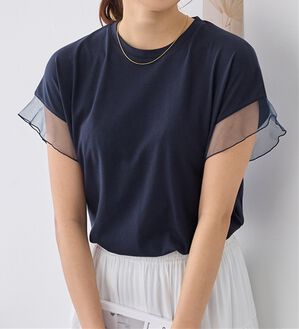alotta（アロッタ）の「１枚でこなれ感！袖チュールデザイン綿混Ｔシャツ（Tシャツ）」｜ネイビー