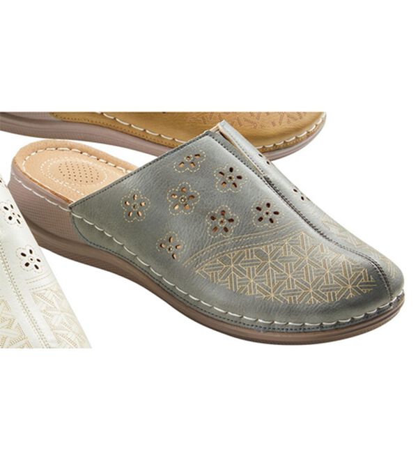 BELLUNA（ベルーナ）の「さっと履ける美脚魅せミュール（サンダル・ミュール）」｜グレー