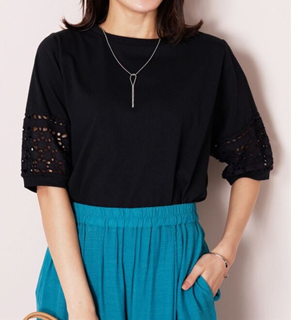 BELLUNA（ベルーナ）の「袖レース切替デザインプルオーバー（カットソー）」｜詳細画像
