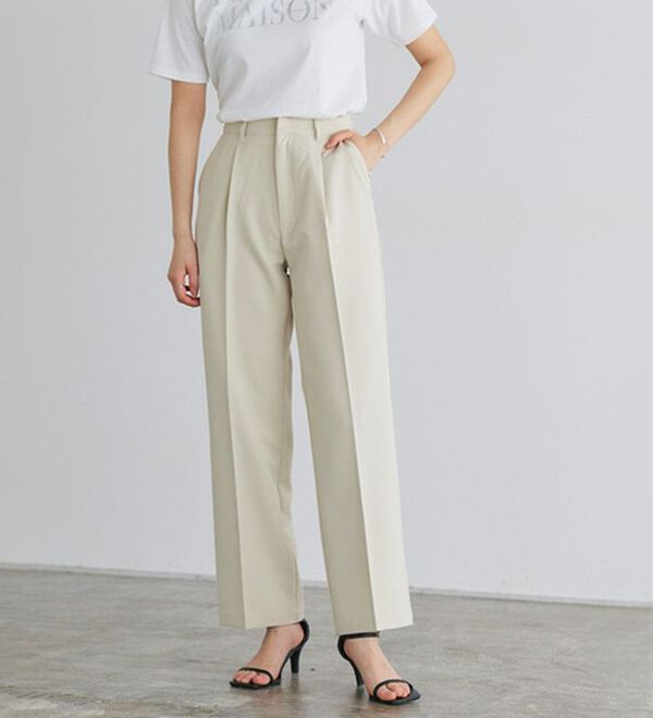 Pierrot（ピエロ）の「スタイルアップセンタープレスパンツ（フルレングスパンツ）」｜詳細画像