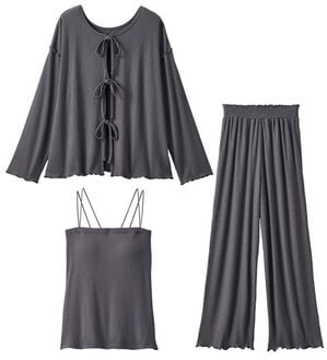 YU'NOW（ユナウ）の「＜リボンカーデ&times;ロングパンツ＞ぷるるん谷間のルームウェア３点セット（パジャマ・ルームウェア）」｜チャコールグレー