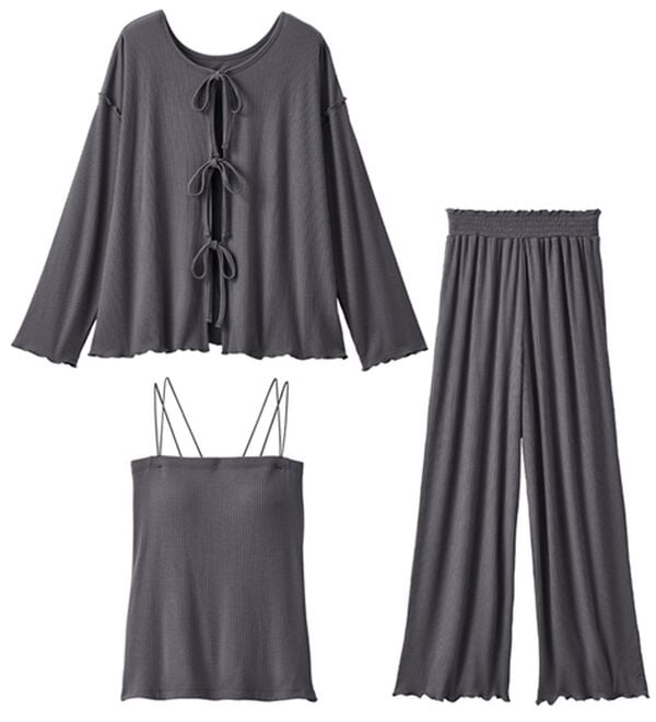 YU'NOW（ユナウ）の「＜リボンカーデ&times;ロングパンツ＞ぷるるん谷間のルームウェア３点セット（パジャマ・ルームウェア）」｜チャコールグレー