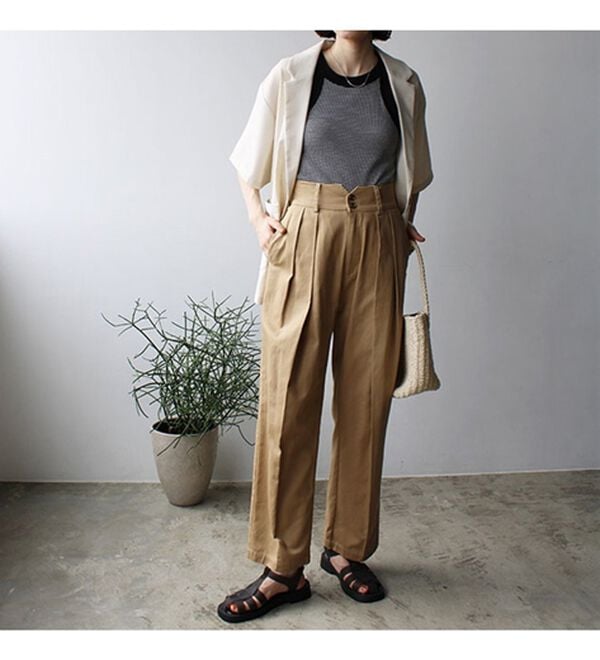 GeeRA（ジーラ）の「ハイウエストタックデザインチノパンツ（フルレングスパンツ）」｜詳細画像