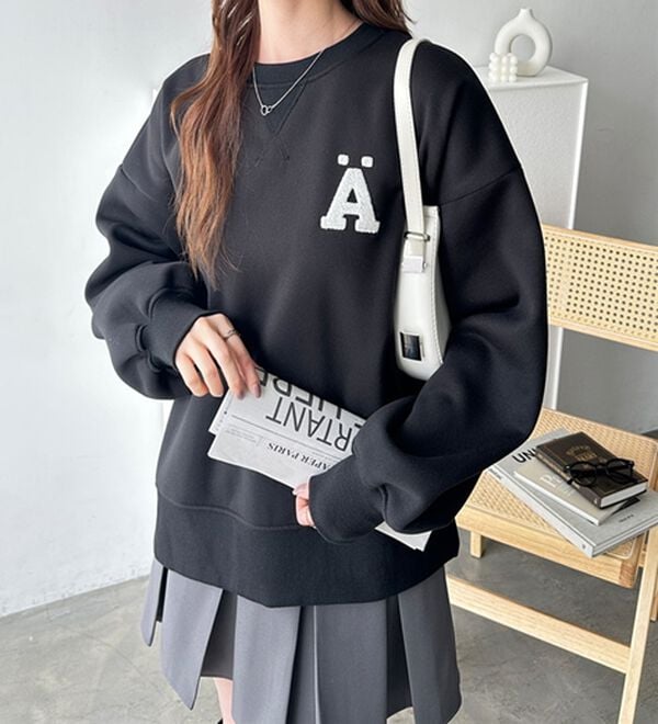 GeeRA（ジーラ）の「サガラ刺繍裏起毛スウェット（トレーナー・スウェット）」｜詳細画像