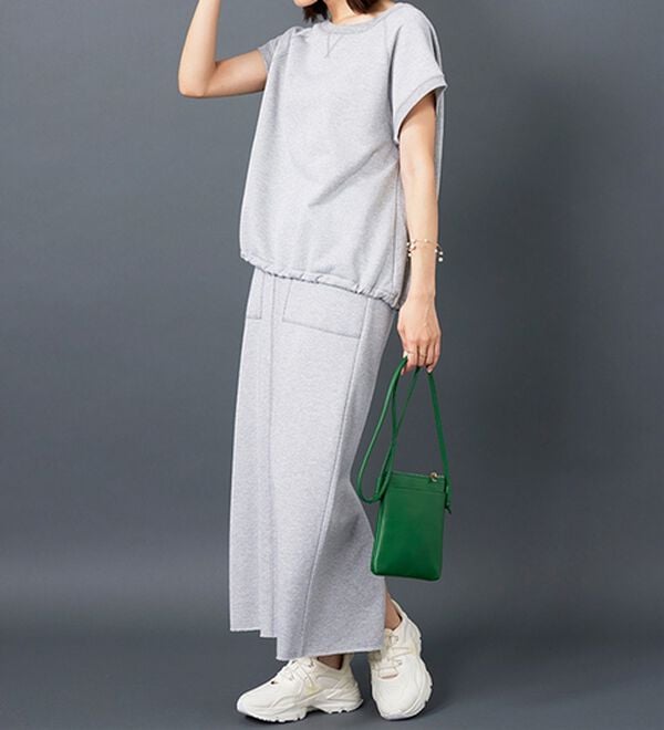 BELLUNA（ベルーナ）の「ラメ入り裏毛素材スカート（ロングスカート）」｜詳細画像