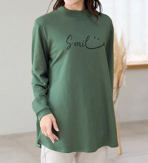 BELLUNA（ベルーナ）の「【メルティポンチ】プリントチュニック（チュニック）」｜スマイル(カーキ)