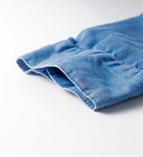 BELLUNA（ベルーナ）の「デニム素材ポケット付ゆったりシャツ（チュニック）」｜詳細画像