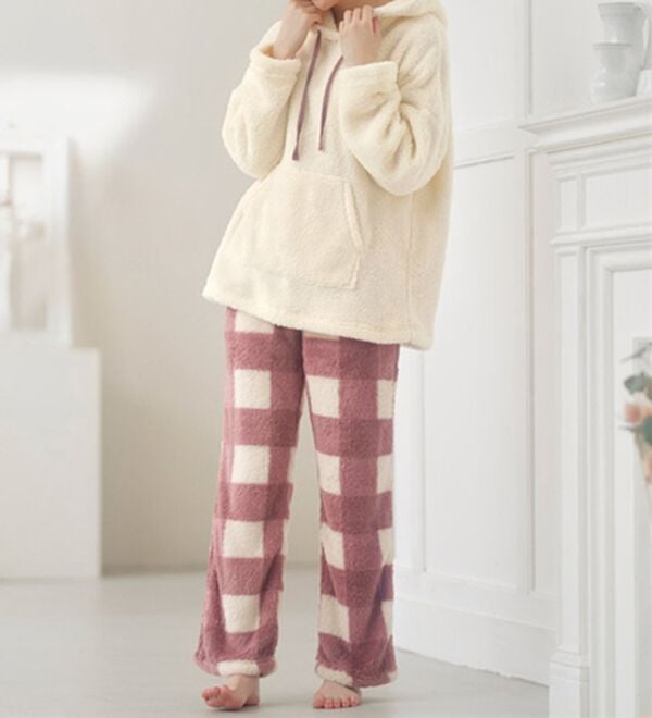 YU'NOW（ユナウ）の「【上下２点セット】ふんわりモコボアフリースパーカー＆パンツセット（パジャマ・ルームウェア）」｜詳細画像